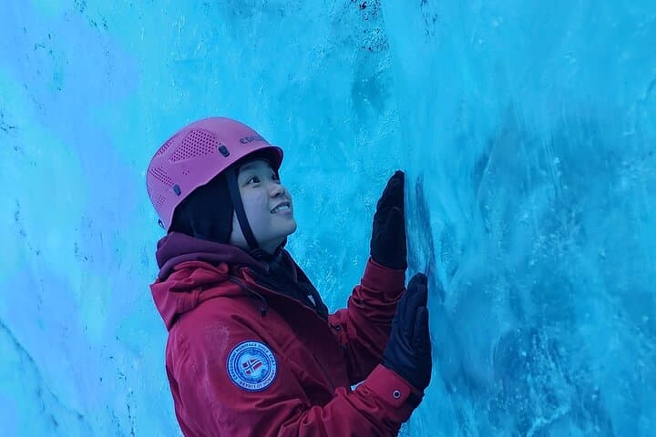 Blue Ice Experience on Vatnajökull — Super-Jeep Glacier Hike from Jökulsárlón photo 4