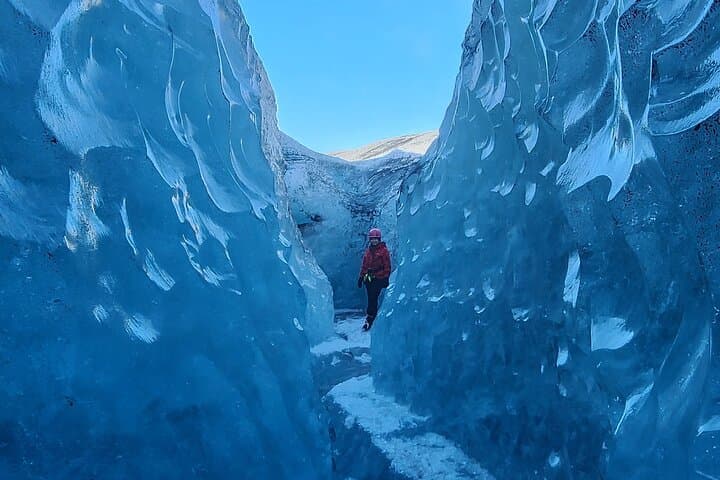 Blue Ice Experience on Vatnajökull — Super-Jeep Glacier Hike from Jökulsárlón