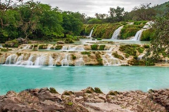 Full-Day Salalah East and West Tour: Mughsail, Sumharam and Frankincense Valleys photo 2