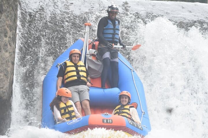 Telaga Waja White Water Rafting — 16km Bali River Adventure with Lunch photo 4