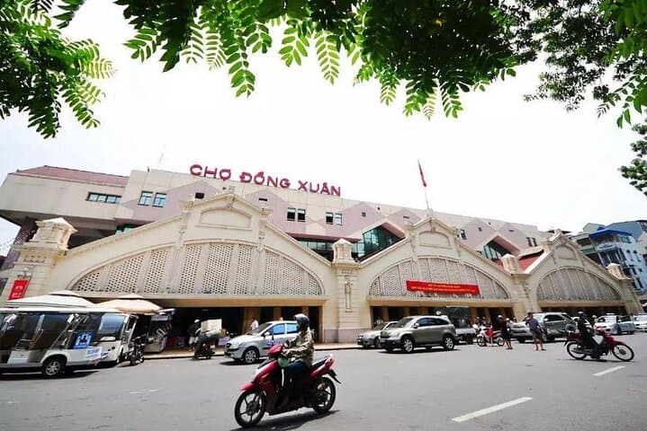 Half-Day Private Hanoi City Tour — Tran Quoc, Train Street & Old Quarter photo 6