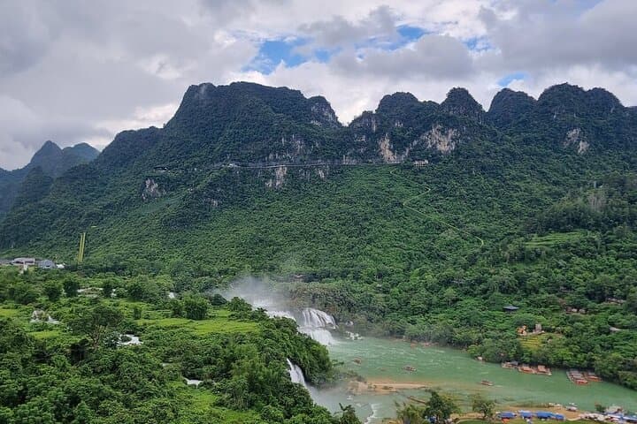Ban Gioc Waterfall Weekend: 2-Night Cao Bằng Tour from Hanoi photo 4