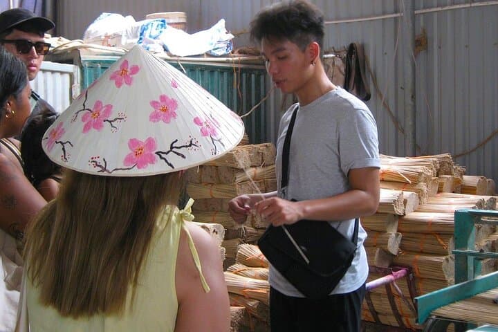 Hanoi Craft Village Tour: Lacquer, Conical Hats & Incense Experience photo 4