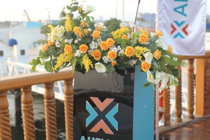 Nighttime Royal Dhow Cruise in Dubai Marina with Radisson Blu Buffet photo 3