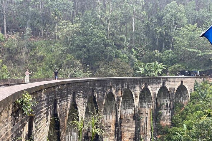6-day-sri-lanka-tour-colombo-sigiriya-kandy-beaches photo 5