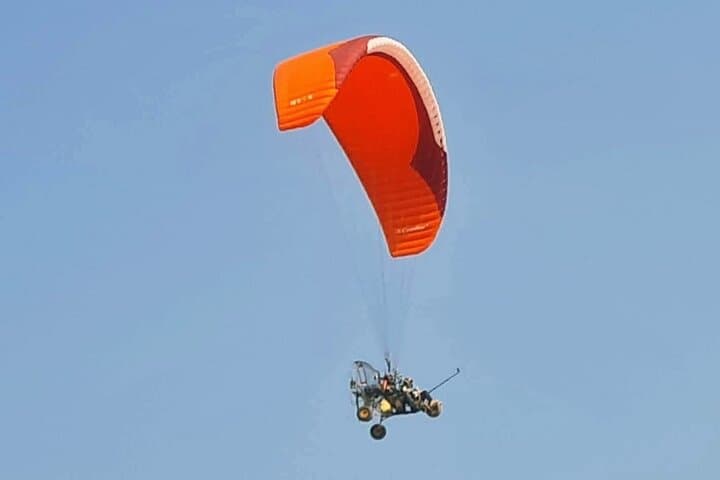 Coastal Paratrike Flight over Lima’s Costa Verde: 10–12 Minute Powered Paragliding Experience photo 2