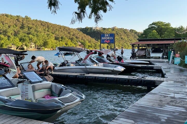 Private Pontoon Rental on Lake Austin — 3-Hour Captain-Led Pontoon Experience photo 3