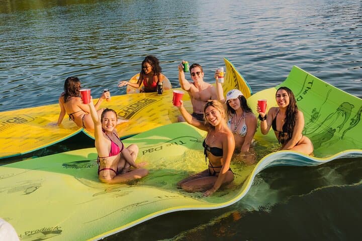 Private Pontoon Rental on Lake Austin — 3-Hour Captain-Led Pontoon Experience photo 6