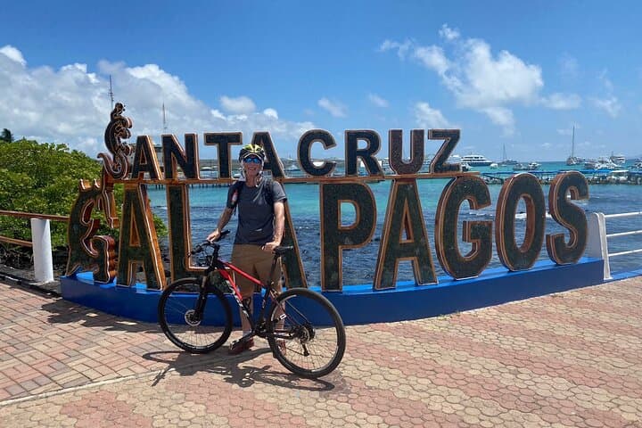 Santa Cruz Bicycle Rental — Explore Galapagos Beaches, Lava Tunnels & Tortoise Reserves photo 1