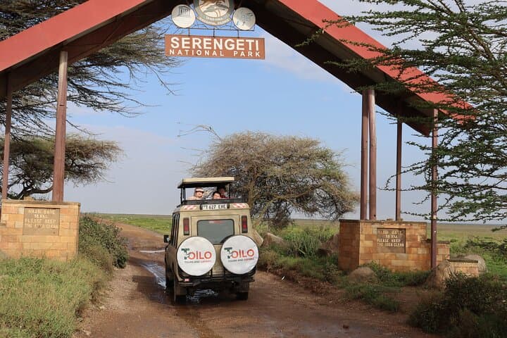 4-Day Camping Safari: Tarangire, Serengeti & Ngorongoro Crater photo 1