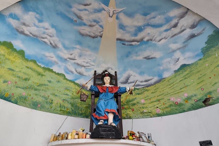 Medellín Beyond Narcos: Private Pablo Escobar History & Transformation Tour photo 6