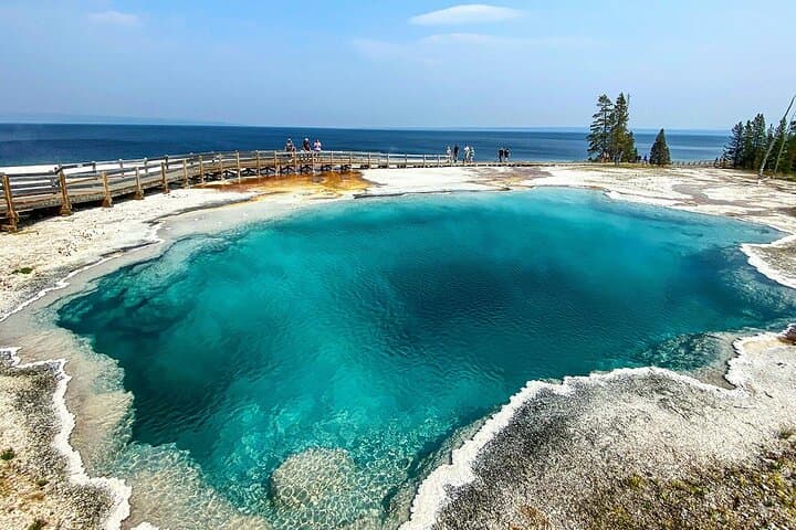 Yellowstone Grand Loop Self-Guided Driving Tour — 140-Mile GPS Audio Guide