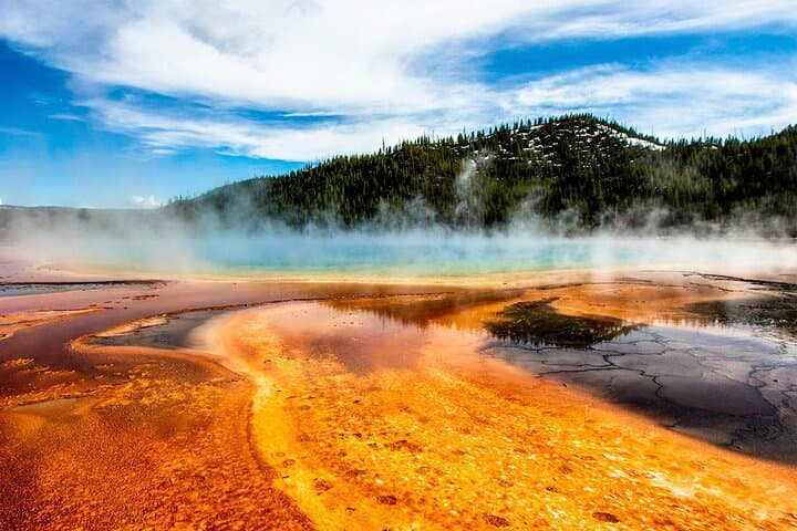 Yellowstone Grand Loop Self-Guided Driving Tour — 140-Mile GPS Audio Guide photo 3