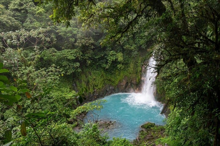 Rio Celeste & Tenorio Volcano Hike: Blue River Waterfall, Hot Springs & Los Teñideros