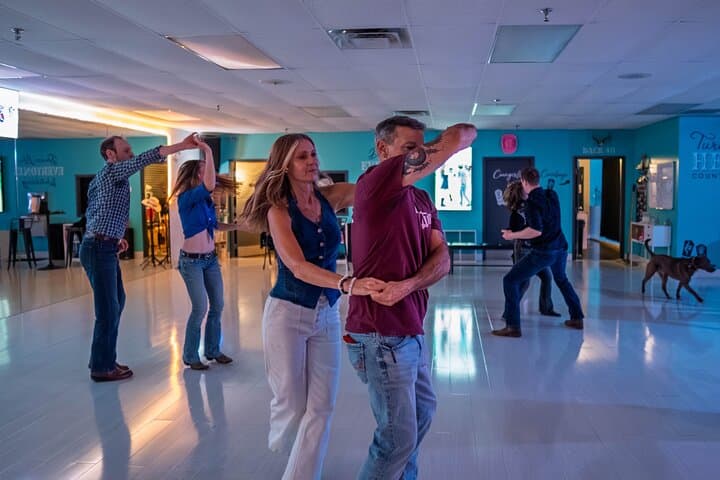 Beginner's Country Two-Step & Country Swing Class in Nashville photo 2