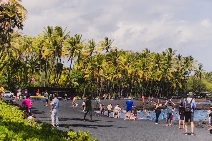 Big Island Private Tour: Volcanoes, Black Sand Beaches & Waterfall Highlights photo 6