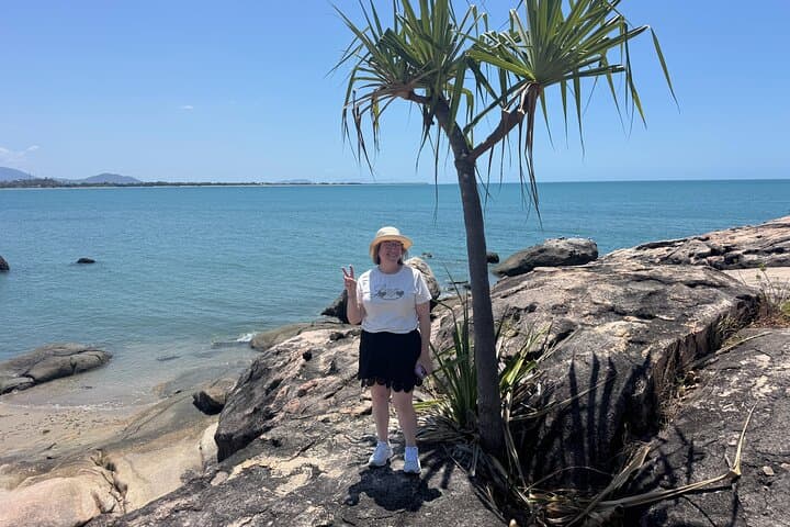 Bowen Beaches Day Tour from Airlie Beach — Best Lookouts, Bays & Local Eats photo 4