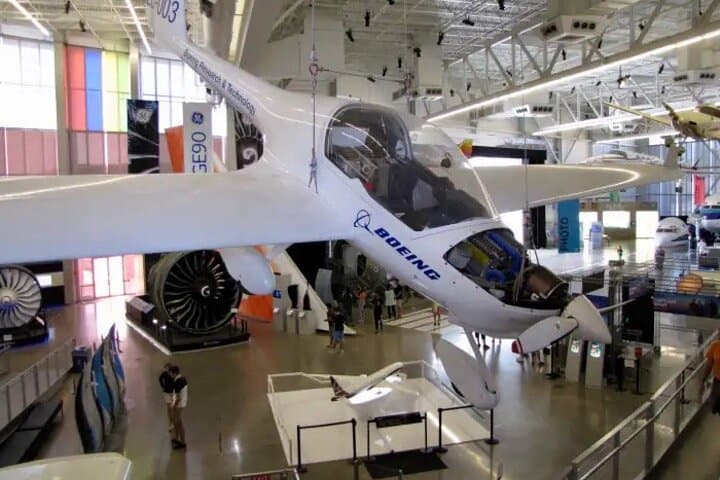 Future of Flight Boeing Factory Private Tour from Seattle: Behind-the-Scenes at Everett photo 3