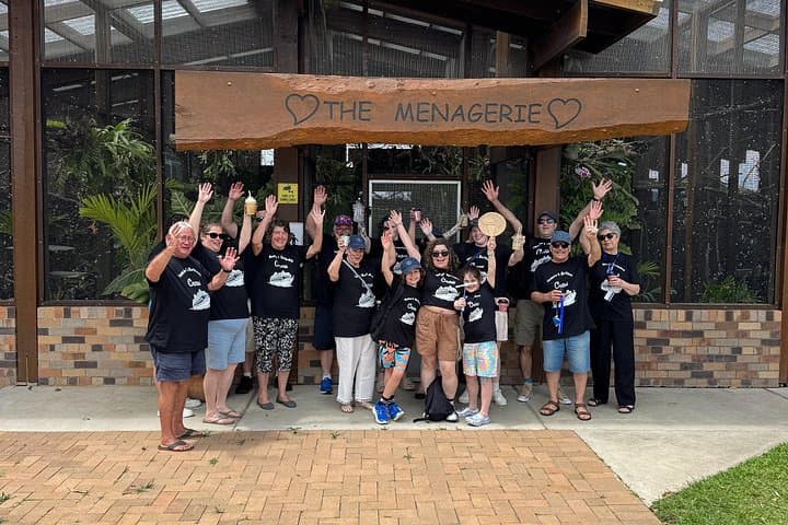Airlie Sightseeing Bus: Cedar Creek Falls & Whitsunday Gold Coffee Plantation Tour photo 2