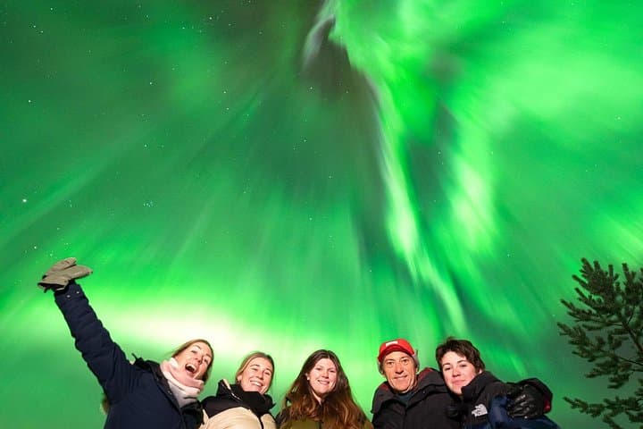 Rovaniemi Northern Lights Tour: Guaranteed Aurora Chase with Pro Photos photo 3