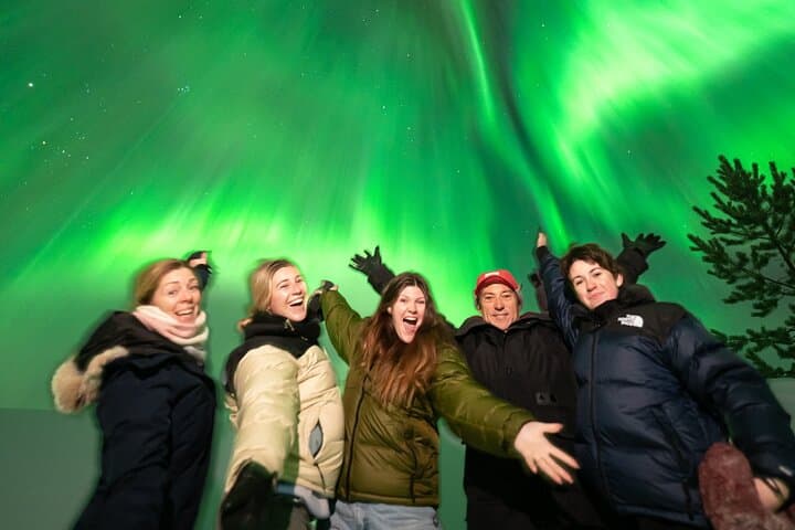 Pyhä-Luosto Northern Lights Adventure: Guaranteed Aurora Hunting & Pro Photos