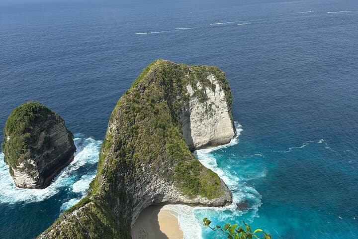 Nusa Penida Day Tour: Kelingking, Broken Beach & Crystal Bay in One Day