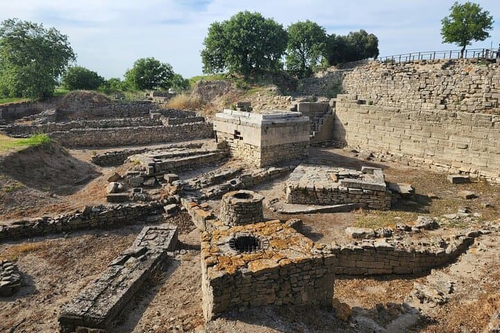 Private 2-Day Pergamon, Troy & Istanbul Tour from Izmir photo 3