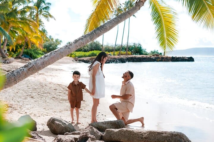 Private Vacation Photoshoot in Maui: Capture Iconic Island Moments photo 2