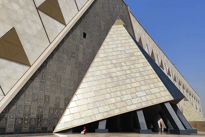 Cairo Private Tour: Grand Egyptian Museum & Khan El-Khalili Bazaar