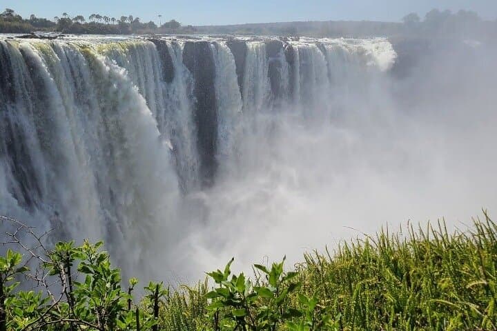 Evening Tram to Victoria Falls Bridge: Dinner, History & Sunset Views photo 4