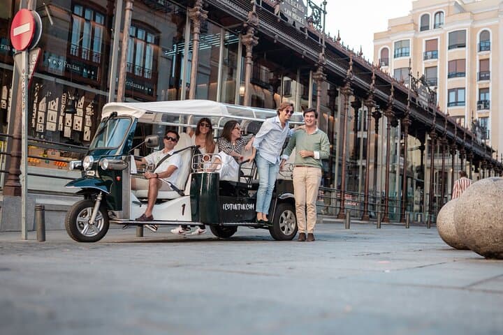 Madrid Eco Tuk-Tuk Private Tour: 2-Hour Royal Palace & Prado Drive photo 3