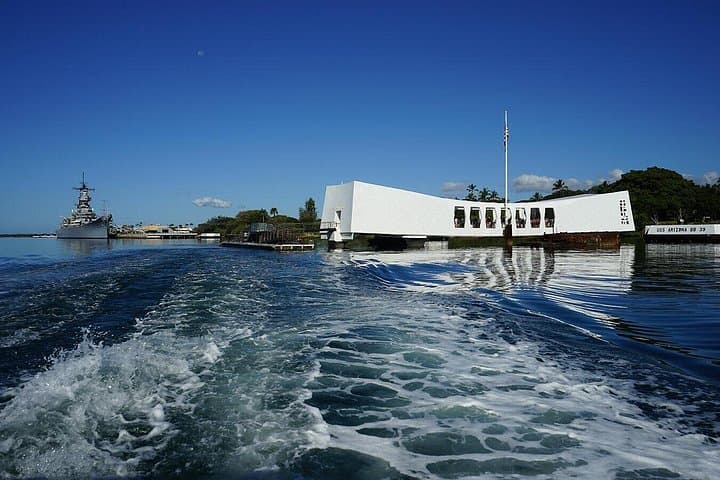Pearl Harbor USS Arizona Memorial Tour: Skip-the-Line Guided Visit from Waikiki photo 2