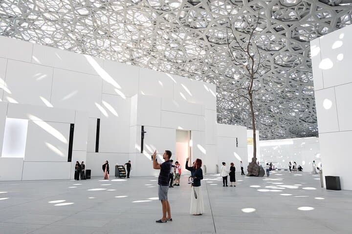 Abu Dhabi Day Tour: Grand Mosque, Louvre & Ferrari World from Dubai (Spanish Guide) photo 4