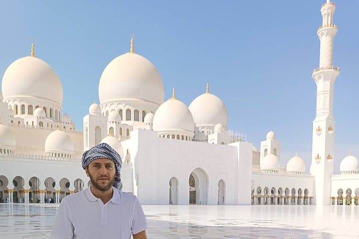 Abu Dhabi Day Tour: Grand Mosque, Louvre & Ferrari World from Dubai (Spanish Guide) photo 2