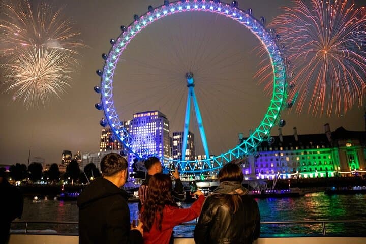 New Year's Eve Thames Fireworks Cruise: London Celestial Celebration photo 4