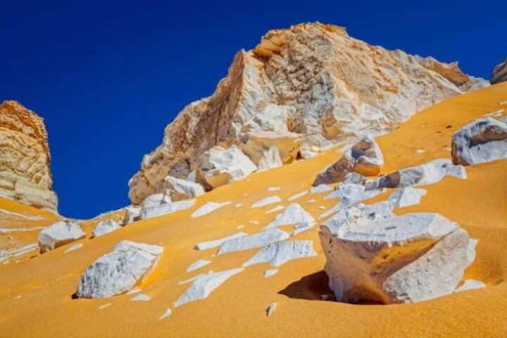 Day Trip from Cairo to Bahariya Oasis: Black Desert, Crystal Mountain & White Desert photo 2