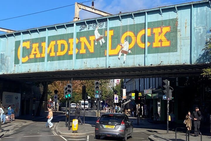 Camden Rock Music Walking Tour — Walk in Oasis, Amy Winehouse & Coldplay Footsteps