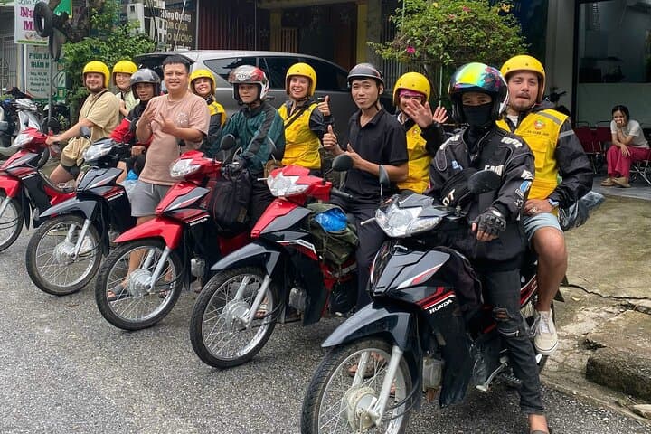 Ha Giang to Cao Bang 5-Day Loop: Ma Pi Leng, Ban Gioc & Dong Van photo 2