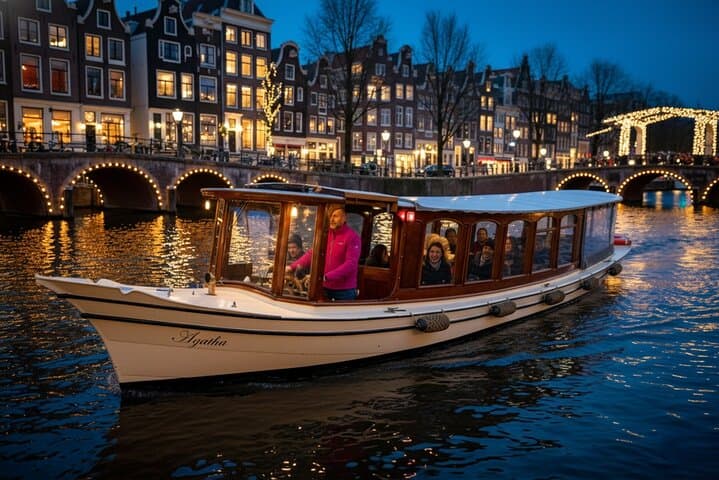 Evening Amsterdam Canal Cruise with Drinks & Dutch Bites