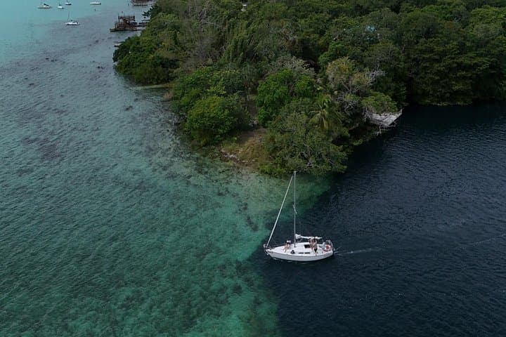 Private Bacalar Sailing Tour: Open-Bar Lagoon Cruise & Cenote Snorkeling