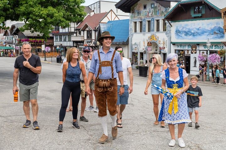 A Bite of Bavaria: Leavenworth Lunch & History Walking Tour photo 3