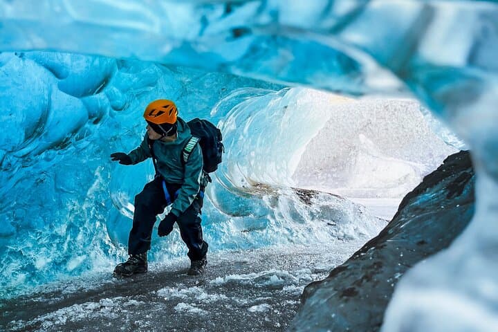 Blue Ice Cave Adventure: Full-Day Glacier Hike on Vatnajökull