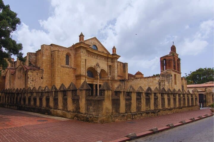 Santo Domingo VIP Day Trip from Punta Cana: Colonial Zone, Three Eyes Cave & Private Transport photo 4