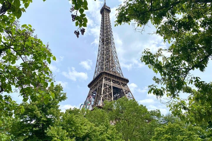 Eiffel Tower Summit by Lift: Private Guided Access to Paris's Icon photo 6