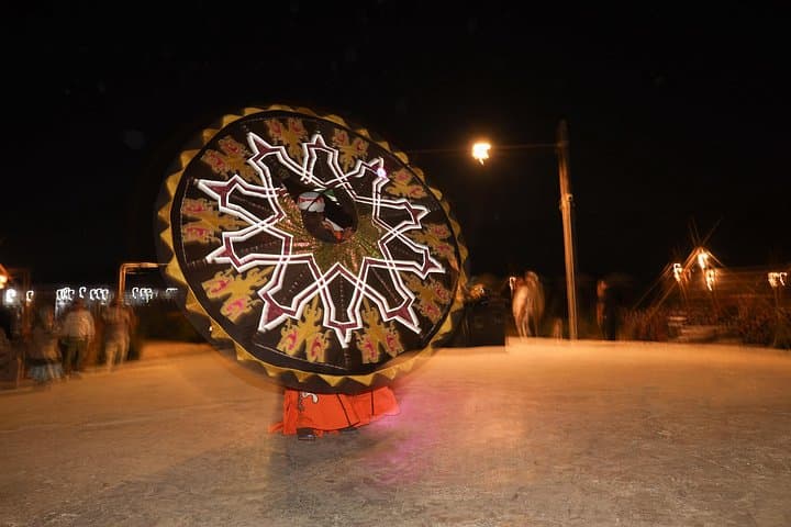 VIP Arabian Night: Luxury Bedouin Dinner & Tanoura Show Near Giza photo 4