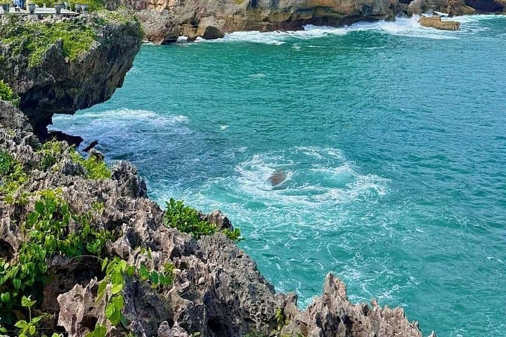 Yogyakarta Coastal Adventure: Snorkel Gesing, Heha Ocean View & Puncak Segoro photo 3