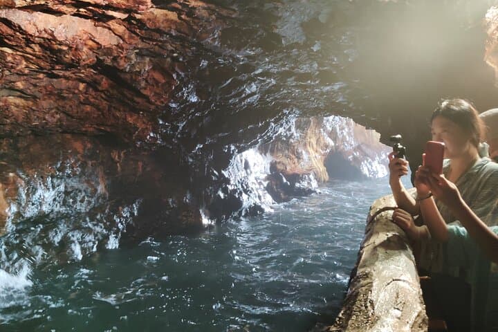 Sandanbeki Cliffs & Senjojiki Terrace Guided Coastal Tour in Wakayama photo 2