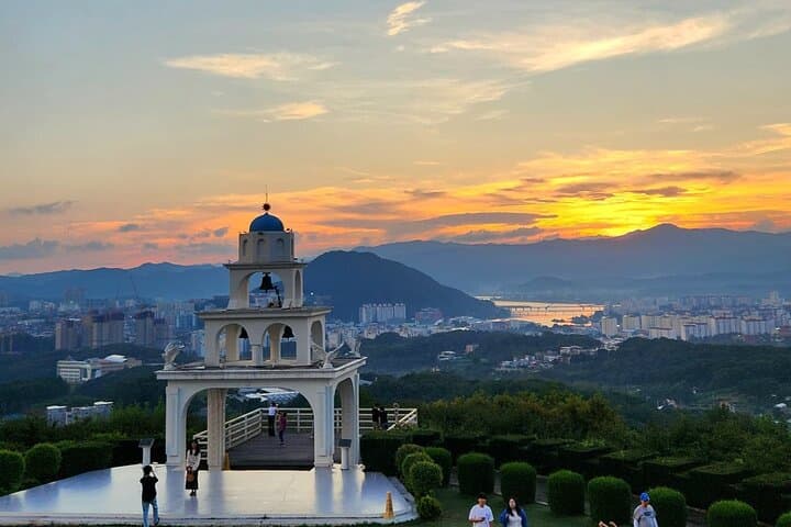 Seoul Day Trip: Nami Island, Samaksan Cable Car & Chuncheon Santorini Skydeck photo 6