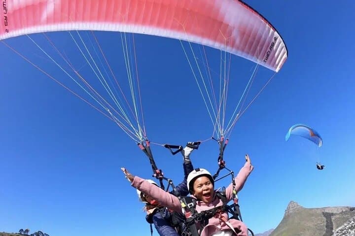 Tandem Paragliding Over Cape Town: Table Mountain & Atlantic Views (Hotel Pickup) photo 3