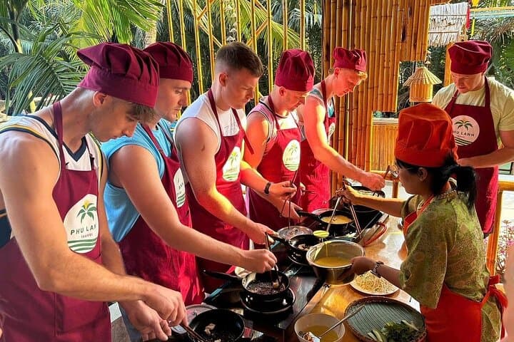 Hoi An Cooking, Lantern-Making & Cam Thanh Basket Boat Experience photo 4
